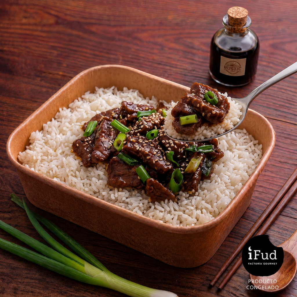 Carne mongoleana con arroz