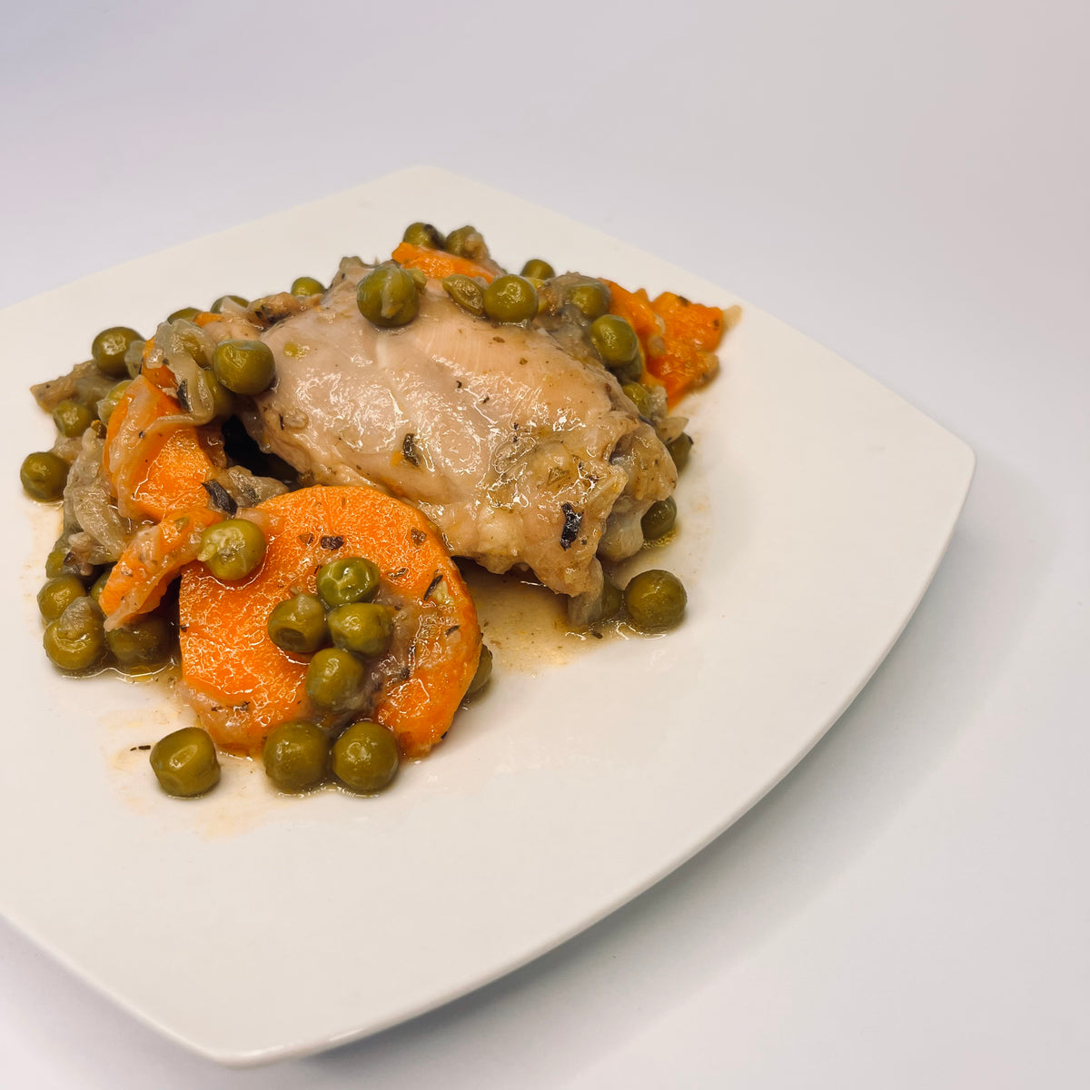 Pollo arvejado