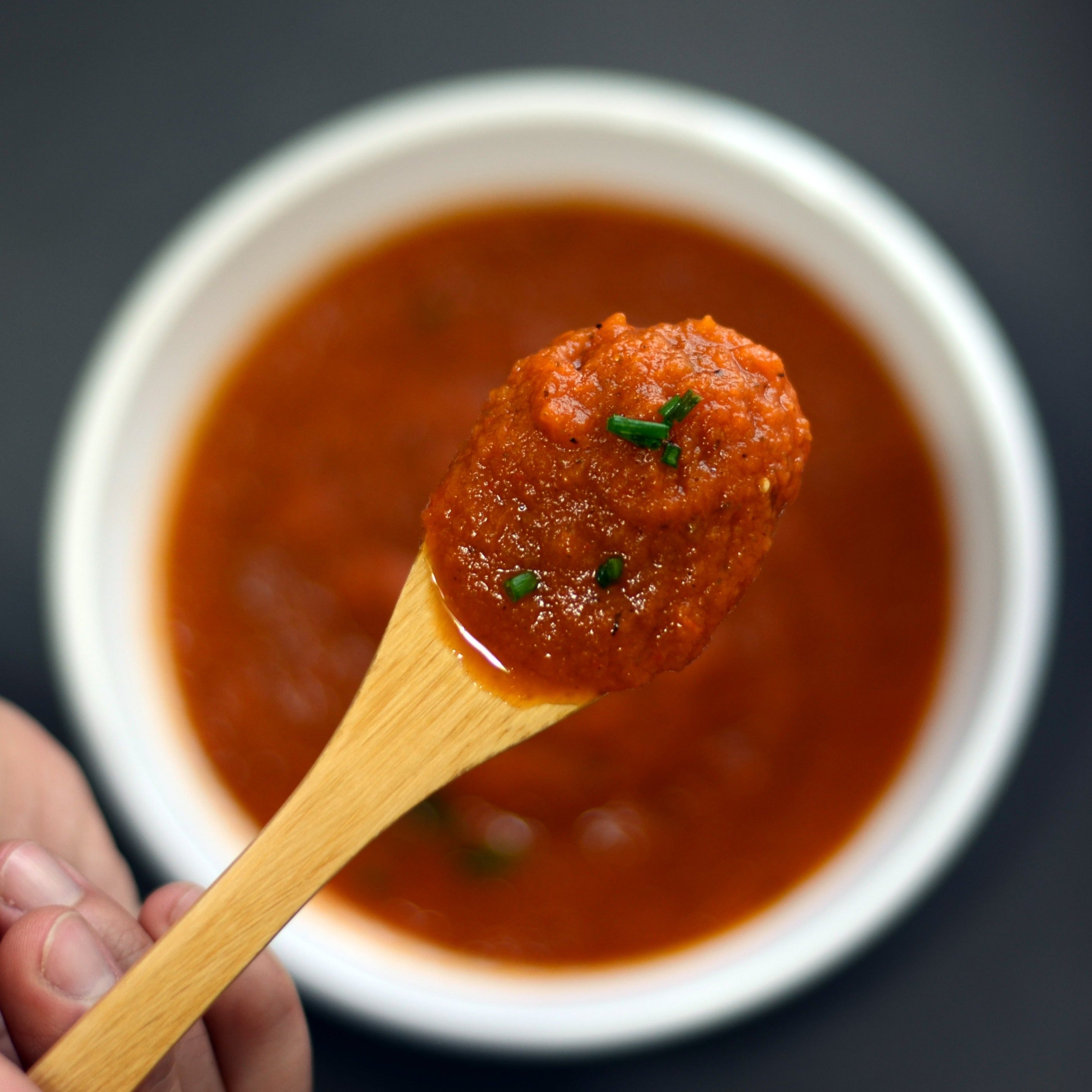 Crema de tomate albahaca